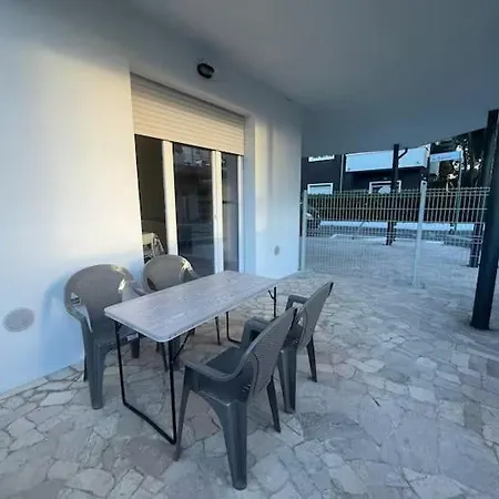 Apartment Piano Terra Vicino *