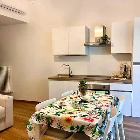 Piano Terra Vicino רימיני