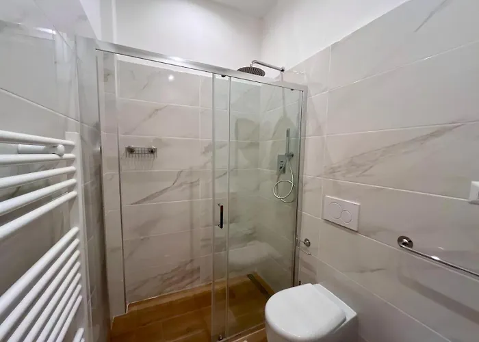 Piano Terra Vicino Apartament